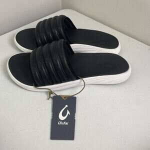 OluKai Men’s Size 13 Sandals New Komo Slides Black White Slip On Cushion